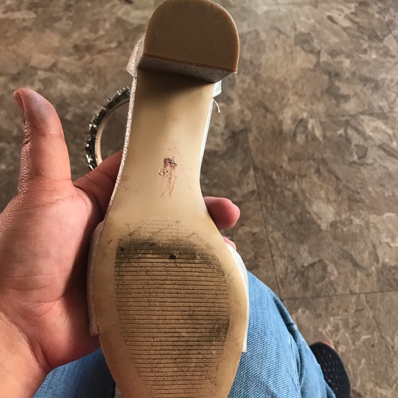 American Glamour Badgley Mischka heels - Picture 6 of 10